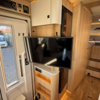 Hymer B680 MC Automaat Enkele Bedden Levelsysteem Geen hefbed Foto #12