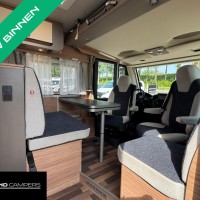 Weinsberg 700MEG CaraCore 9T-Automaat Enkele Bedden Hefbed Luifel Fietsenrek Foto #1