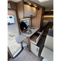 Weinsberg 600 MEG CaraCompact Enkele Bedden Luifel 2X Airco Foto #12