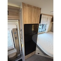 Eura mobil 675 SB Profila **** 9-Traps Automaat Luifel Lift-Fietsenrek Luchtvering Foto #15