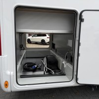 Rapido I 896F Automaat Queensbed Hefbed Face To Face Zonnepaneel Foto #21