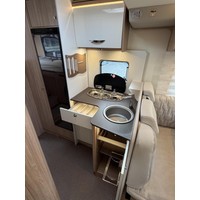 Bürstner T726 G Limited 9T-Automaat Enkele Bedden Hefbed 5 Persoons Foto #15