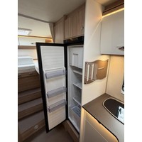 Bürstner T726 G Limited 9T-Automaat Enkele Bedden Hefbed 5 Persoons Foto #16