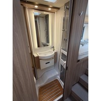 Bürstner T726 G Limited 9T-Automaat Enkele Bedden Hefbed 5 Persoons Foto #21