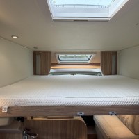 Bürstner T726 G Limited 9T-Automaat Enkele Bedden Hefbed 5 Persoons Foto #23