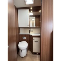 Lmc I735 Explorer Automaat Enkele Bedden Hefbed Zonnepaneel Foto #18