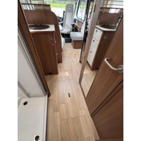 Lmc I735 Explorer Automaat Enkele Bedden Hefbed Zonnepaneel Foto #27