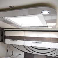 Mc Louis Carat 460 G 2020 Zonnepaneel Hefbed Luifel TOPSTAAT Foto #7