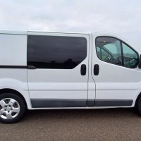 Opel campers VIVARO uit 2011 Foto #1