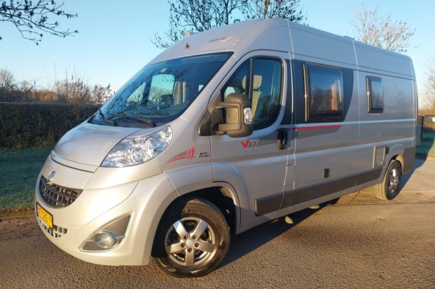 Rapido V53  met groot zonnepaneel !!!