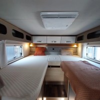 Weinsberg CaraCompact Suite MB 640 MEG Prachtige en pure luxe Foto #17