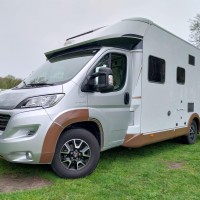 Bürstner Delfin 726 T 2x airco + tv + fietsdrg. Foto #5