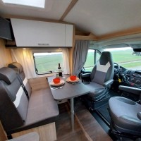 Sunlight V66  met nog maar 21300 km's Foto #6