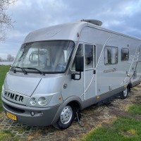 Hymer B654 uit 2006 Foto #1