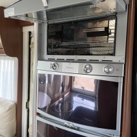 Hymer B654 uit 2006 Foto #8