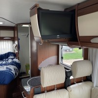 Hymer B654 uit 2006 Foto #10