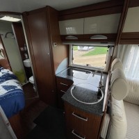 Hymer B654 uit 2006 Foto #12