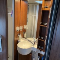 Hymer B654 uit 2006 Foto #15