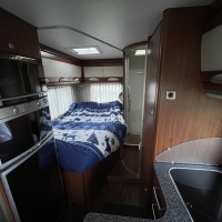 Hymer B654 uit 2006 Foto #17