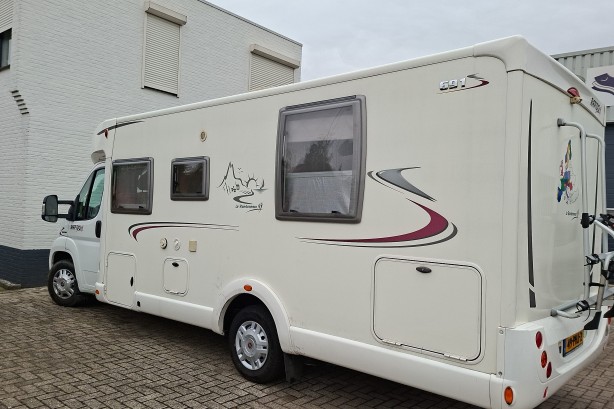 Tweedehands Rapido campers camper kopen