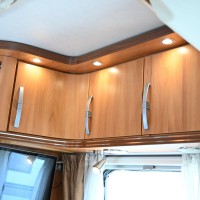 Hymer B 528 CL incl. Luifel Schotel Victron Invert. Zonnep. Foto #8