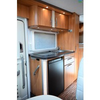 Hymer B 528 CL incl. Luifel Schotel Victron Invert. Zonnep. Foto #14