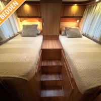 Hymer T 674 CL uit 2011 Foto #3