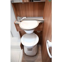 Weinsberg CaraHome 600 DKG Stapelbed Fietsdrager Luifel Foto #20