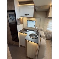 Bürstner T726 G Limited 9T-Automaat Enkele Bedden Hefbed 5 Persoons Foto #13