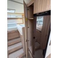 Bürstner T726 G Limited 9T-Automaat Enkele Bedden Hefbed 5 Persoons Foto #38