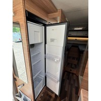 Weinsberg 700MEG CaraCore 9T-Automaat Enkele Bedden Hefbed Luifel Fietsenrek Foto #14