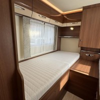 Lmc I735 Explorer Automaat Enkele Bedden Hefbed Zonnepaneel Foto #16