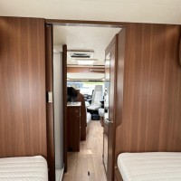 Lmc I735 Explorer Automaat Enkele Bedden Hefbed Zonnepaneel Foto #17