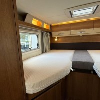 Knaus 650 MEG Platinum Automaat Enkele Bedden Zonnepaneel Luifel Foto #15