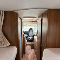 Knaus 650 MEG Platinum Automaat Enkele Bedden Zonnepaneel Luifel Foto #16