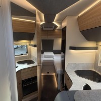 Dethleffs Pulse I6811 EB Lage Enkele Bedden Hefbed Luifel Omvormer Trekhaak Foto #16