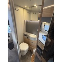 Dethleffs Pulse I6811 EB Lage Enkele Bedden Hefbed Luifel Omvormer Trekhaak Foto #22