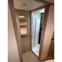 Rapido 696F 9T-Automaat 160PK Queensbed Face To Face Lift-Fietsenrek Foto #25