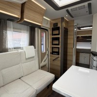 Adria Sonic Plus 700 DC Quensbed EP Level 2X Airco Hefbed Zonnepaneel Foto #38