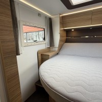 Adria Sonic Plus 700 DC Quensbed EP Level 2X Airco Hefbed Zonnepaneel Foto #2