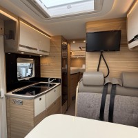 Dethleffs Globebus GT T007 9-T Automaat 160PK Queensbed Luifel Schotel Foto #11