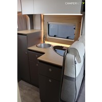 Lmc Tourer Lift H660 140pk 2.3 Multijet | Lengtebedden | Thule fietsendrager | Elektrisch hefbed | Thule luifel | Panoramadak | Foto #10