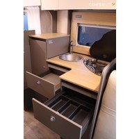 LMC Tourer T660G 70 Jaar Editie 140pk Automaat | Grote garage| Lengtebedden | Luifel | 9" Zenec Multimedia | Foto #11