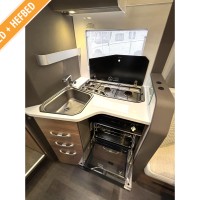 Adria Matrix Plus 670 DC uit 2019 Foto #9