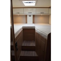 Burstner  Ixeo Time 726 G 165pk | 5e zitplaats | Zonnepanelen | Hefbed | Achteruitrijcamera| Thule lift fietsendrager | Lengtebedden | Bearlock | Foto #40