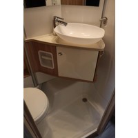 Burstner  Ixeo Time 726 G 165pk | 5e zitplaats | Zonnepanelen | Hefbed | Achteruitrijcamera| Thule lift fietsendrager | Lengtebedden | Bearlock | Foto #44