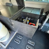 Volkswagen campers KOMBI originele Caravelle uitvoering uit 2017 Foto #15