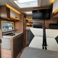 Weinsberg 600MEG Pepper 9-T Automaat 180PK 2X Airco Seitz Luifel Foto #12