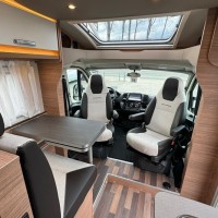 Weinsberg 600MEG Pepper 9-T Automaat 180PK 2X Airco Seitz Luifel Foto #14