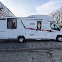 Lmc H737 Sportline Queensbed Hefbed Zonnepaneel Luifel Fietsenrek Foto #24